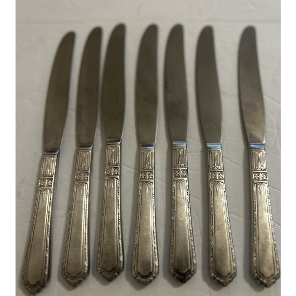 Antique Wallco Sectional A1+ Silver plate Carlton Set (7) Art Deco Grille Knives